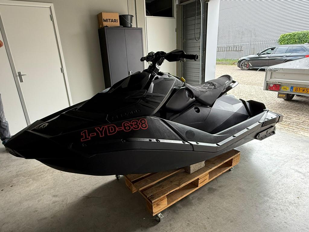 Sea-Doo Spark Trixx 2, Watersport en Boten, Jetski's en Waterscooters, Ophalen, Zo goed als nieuw, Benzine, 70 tot 120 pk