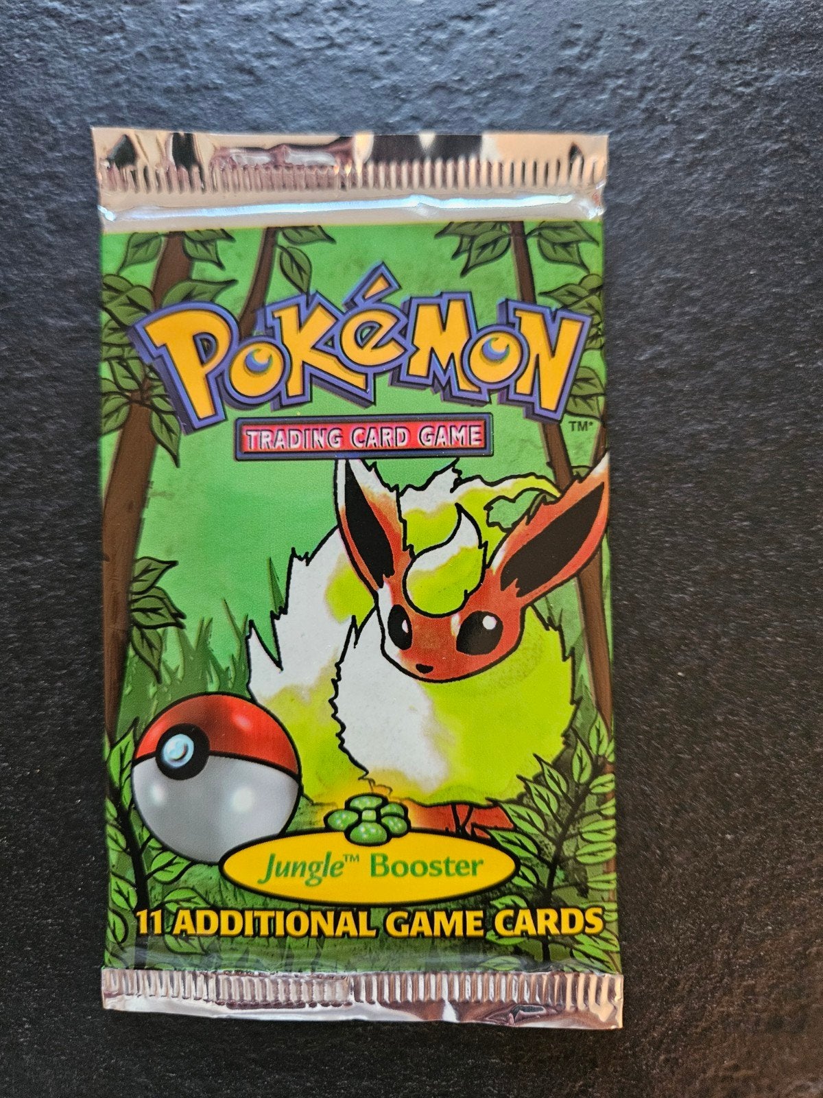 Pokemon Jungle booster pack - Flareon art, Ophalen of Verzenden, Nieuw, Booster