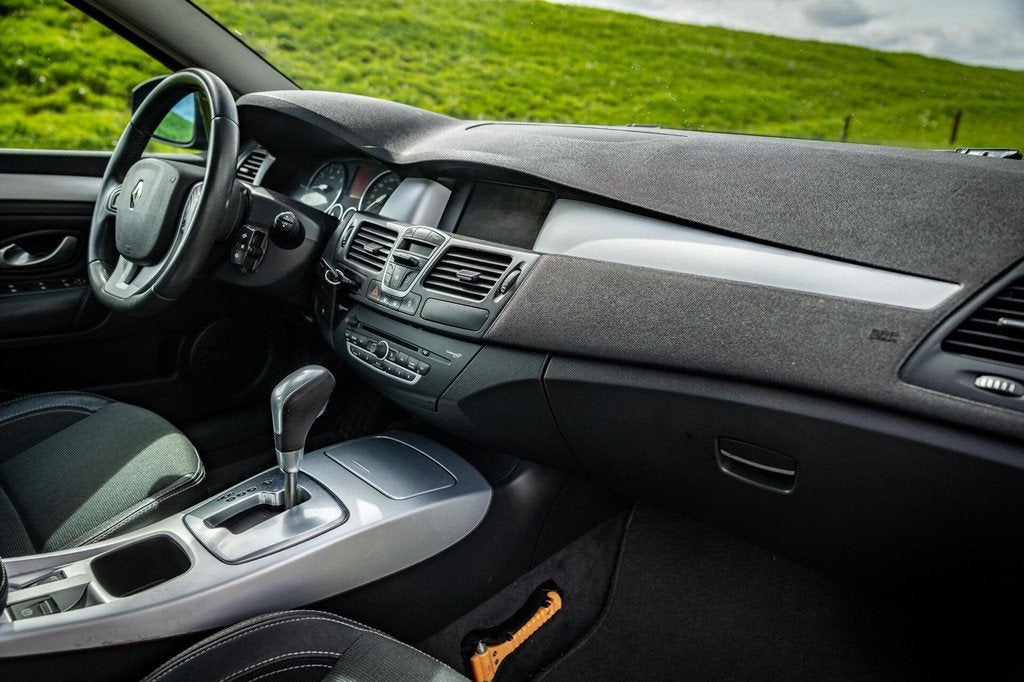 Renault Laguna Estate 2.0 16V T Dynamque | Automaat | Nap, Auto's, Renault, Gebruikt, 4 cilinders, Met garantie (alle), Blauw
