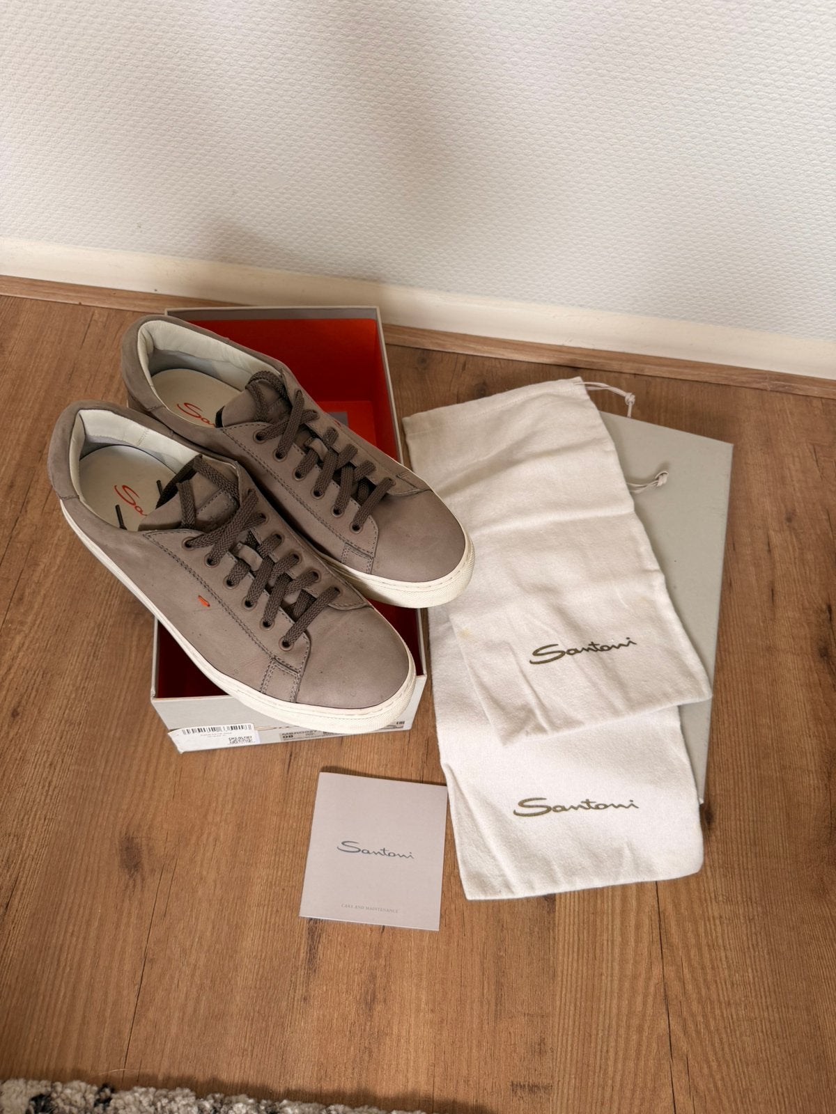 Te koop Santoni schoenen maat 8 is 42 Kleur Bruin / suède, Kleding | Heren, Bruin, Ophalen of Verzenden, Sneakers of Gympen, Zo goed als nieuw