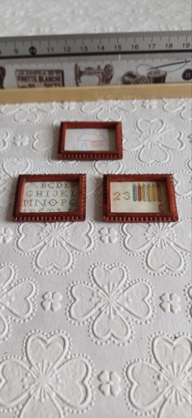 Set schilderijtjes, Ophalen of Verzenden, Zo goed als nieuw, Poppenhuis