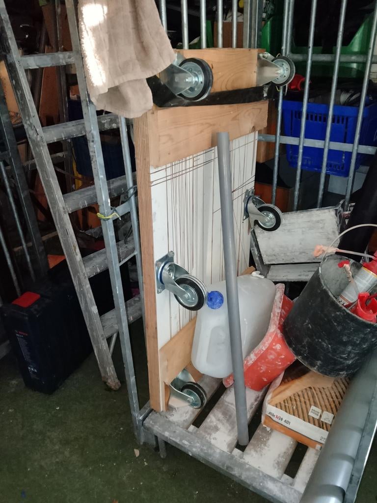 Groot "hondje" met 6 wielen, Doe-het-zelf en Verbouw, 100 liter of meer, Ophalen, Overige typen