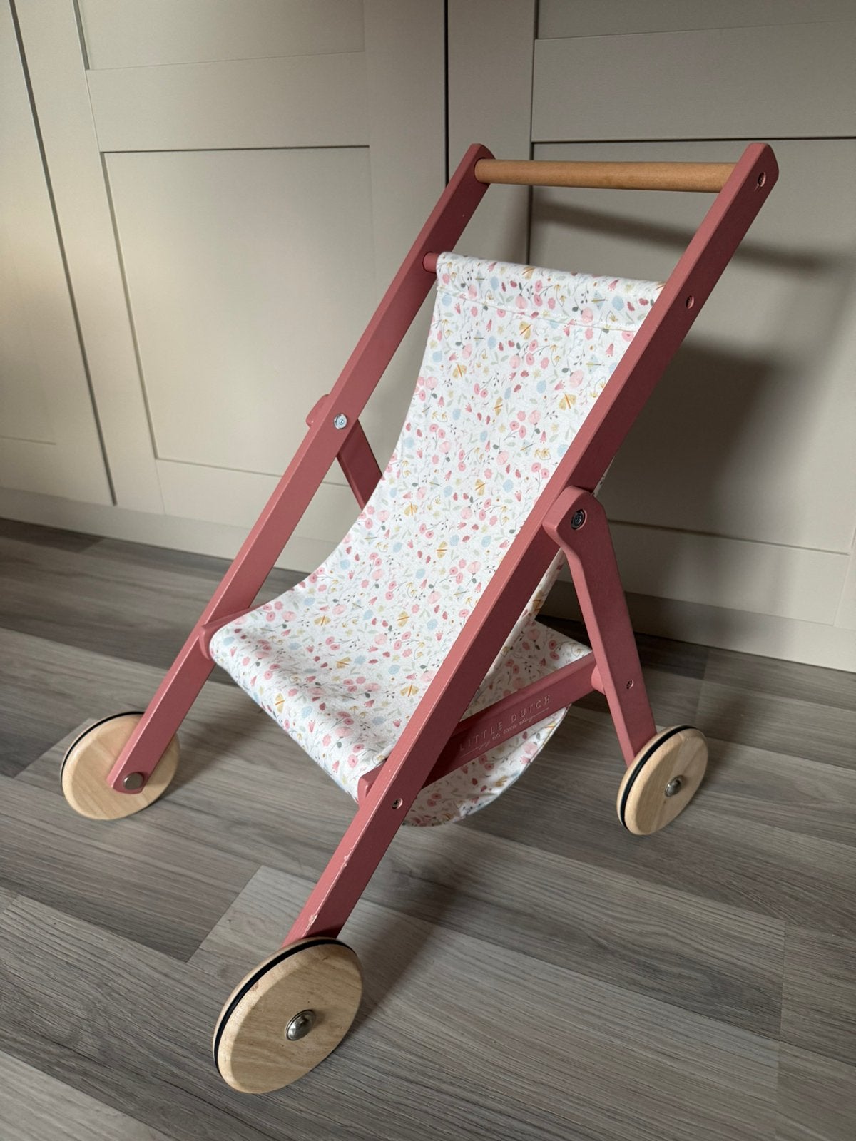 Little Dutch poppenbuggy - Roze met bloemenprint, Kinderen en Baby's, Ophalen, Gebruikt, Overige typen
