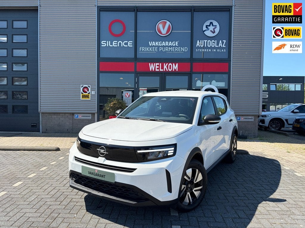 OPEL FRONTERA Opel Frontera 1.2 Turbo Hybrid Edition | 145 p, 1288 kg, 1199 cc, Wit, Bedrijf