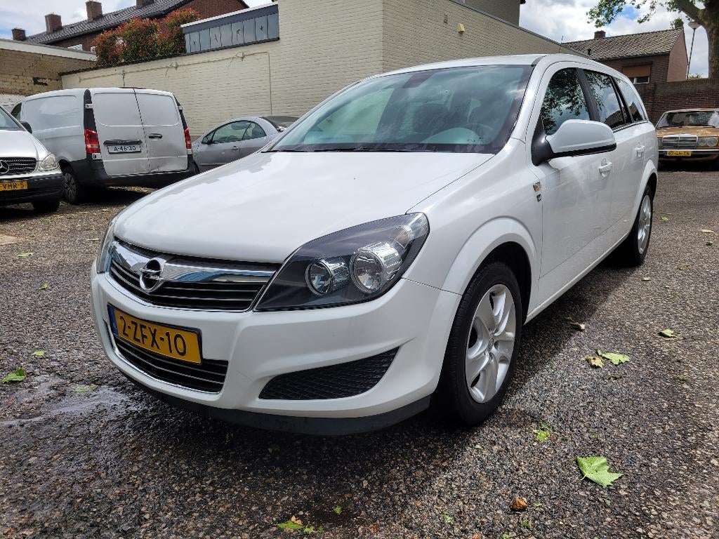 Opel Astra 1.4 16V VASTE PRIJS, Auto's, Voorwielaandrijving, Stof, Wit, 16 km/l