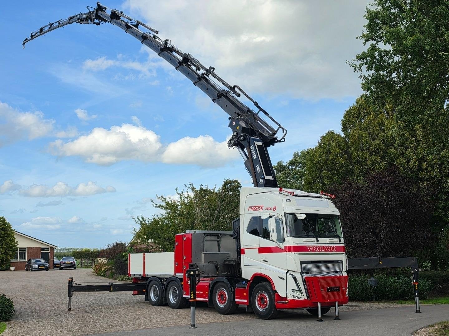 Volvo FH16 750 8x4! EFFER 1405!FLYJIB/LIER/360 STABIEL! 2024, Auto's, Automaat, Achterwielaandrijving, Euro 6, Wit