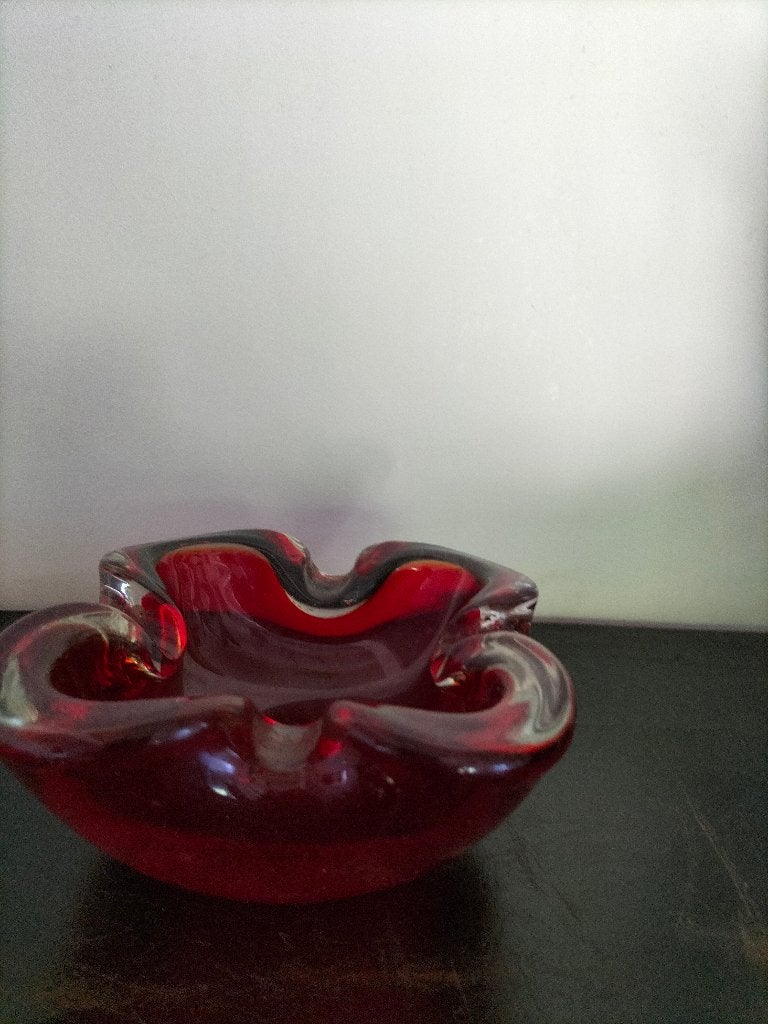 Vintage Murano glazen asbak – Robijnrood – Jaren 60, Vintage, Ophalen of Verzenden, Zo goed als nieuw, Glas