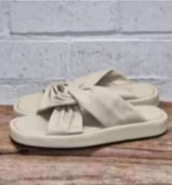 Deabused - Prachtige leren slippers maat 42 - Nieuw €80, Slippers, Deabused, Zwart, Nieuw