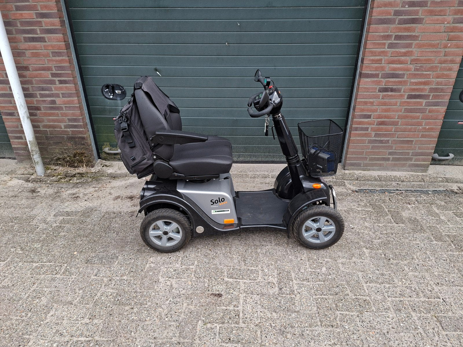 Life en Mobility Solo comfort scootmobiel lithium batterij, Ophalen, Life and Mobility, Zo goed als nieuw, 16 km/u of meer