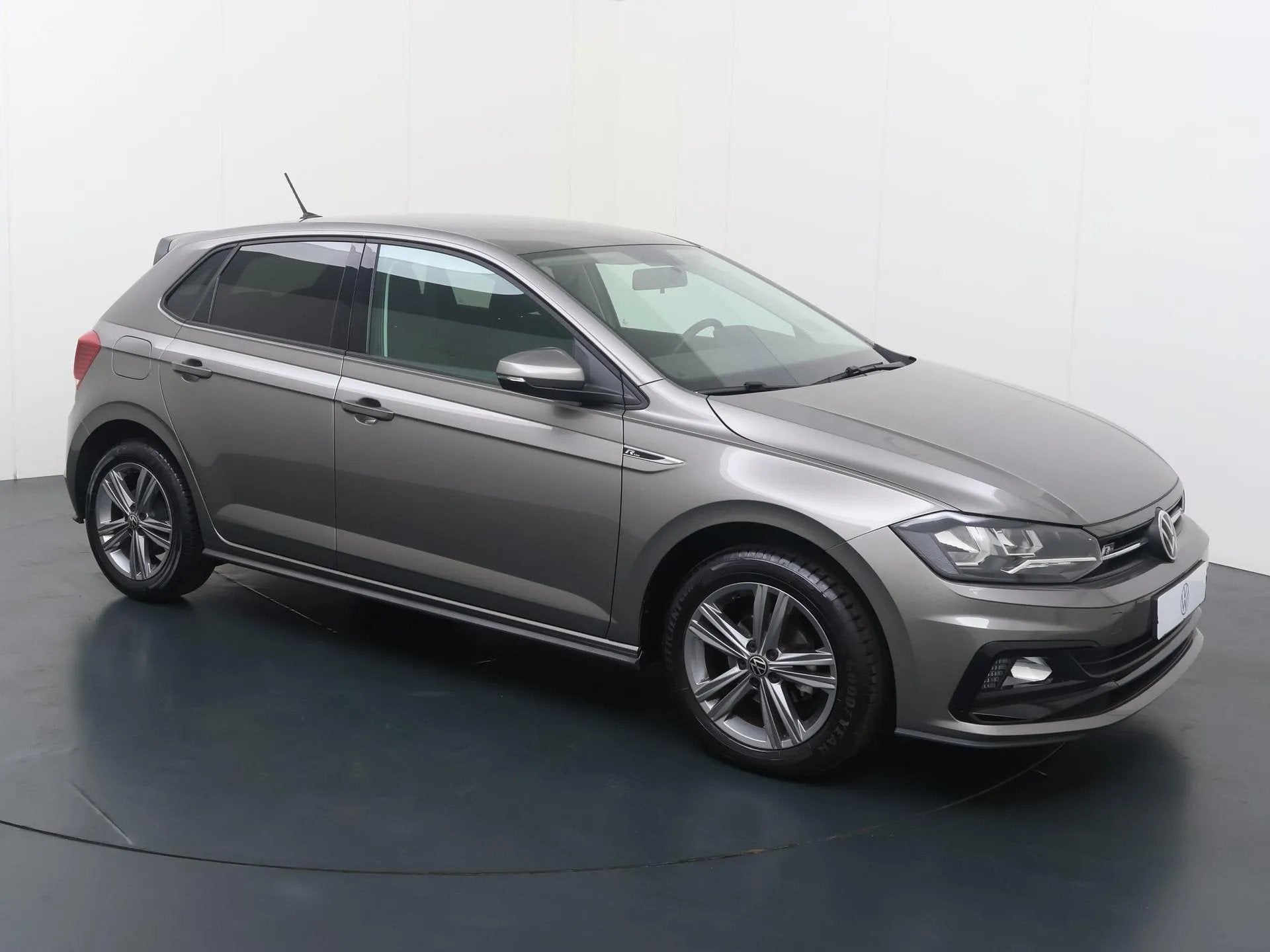Volkswagen Polo 1.0 TSI R-Line Edition (bj 2021), 1063 kg, Gebruikt, 49 €/maand, Bedrijf