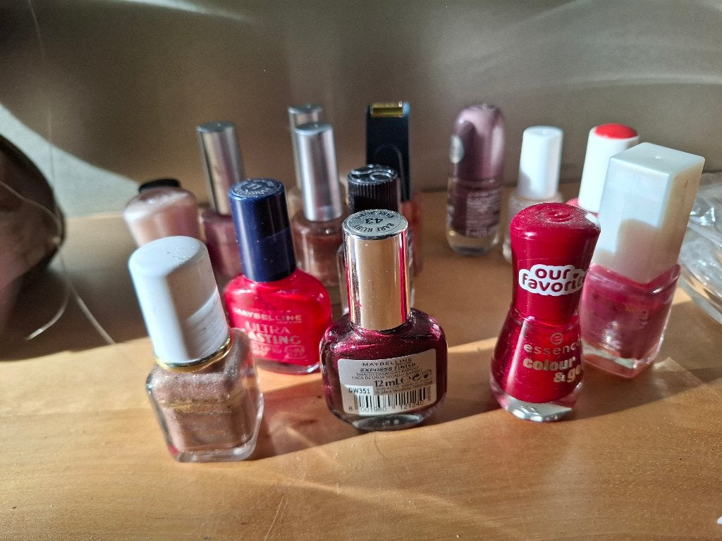 NAGELLAK, 15 FLESJES O.A. MYLENE, ESSENCE, MAYBELLINE, Ophalen of Verzenden, Gebruikt, Overige kleuren, Handen en Nagels