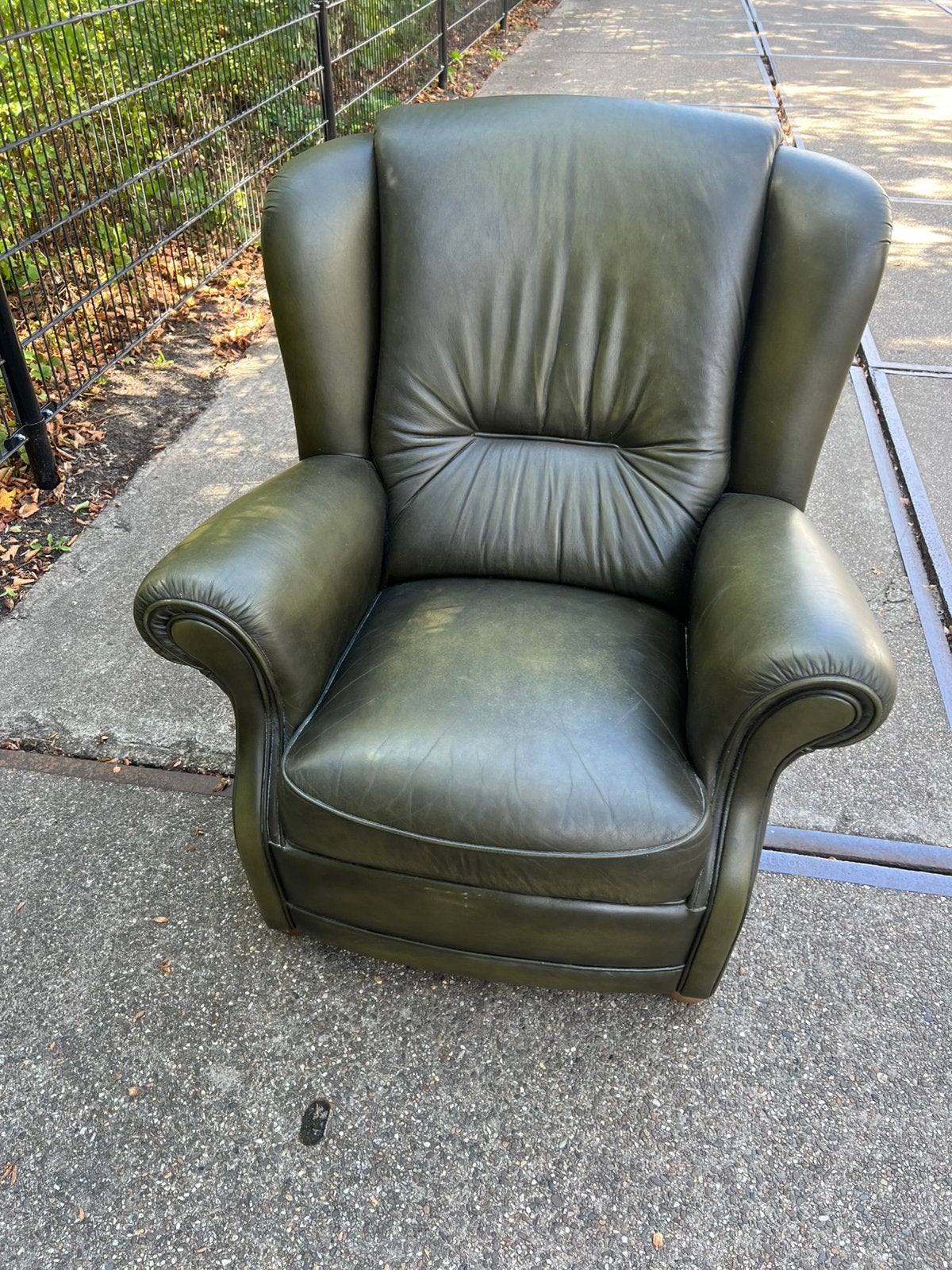 Groen lederen fauteuil, Ophalen, Zo goed als nieuw, 75 tot 100 cm, 50 tot 75 cm