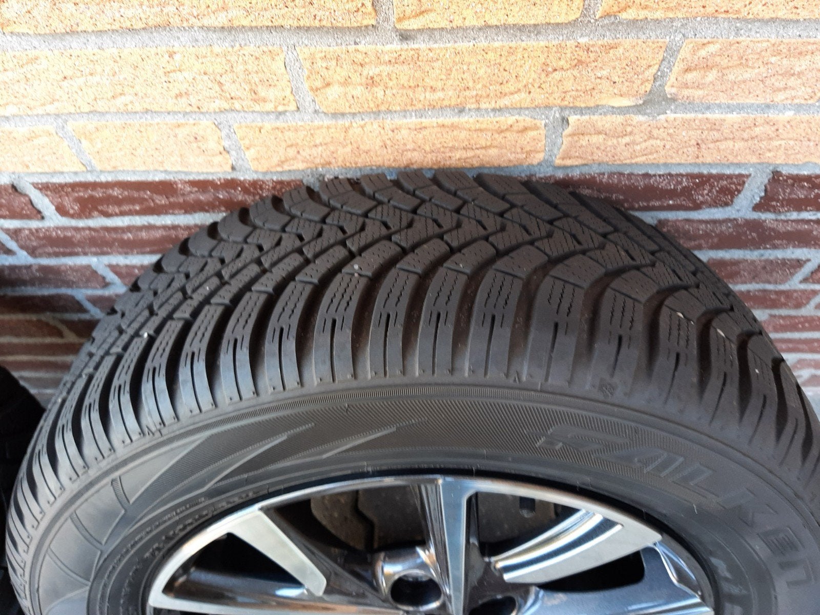 Set winterbanden voor  Mazda CX3, Ophalen, 215 mm, 16 inch, Banden en Velgen
