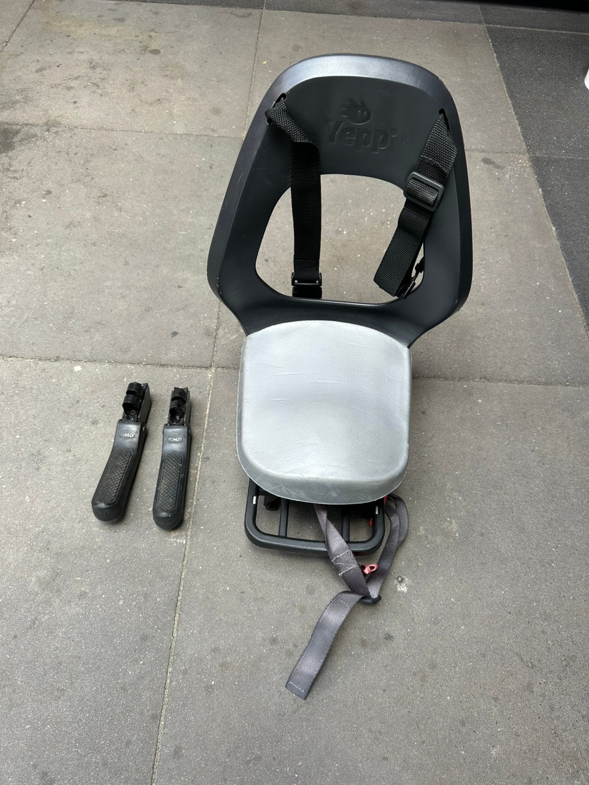 Yepp Junior Zwart achterzitje Fietsstoeltje, Ophalen, Gebruikt, 15 t/m 36 kg