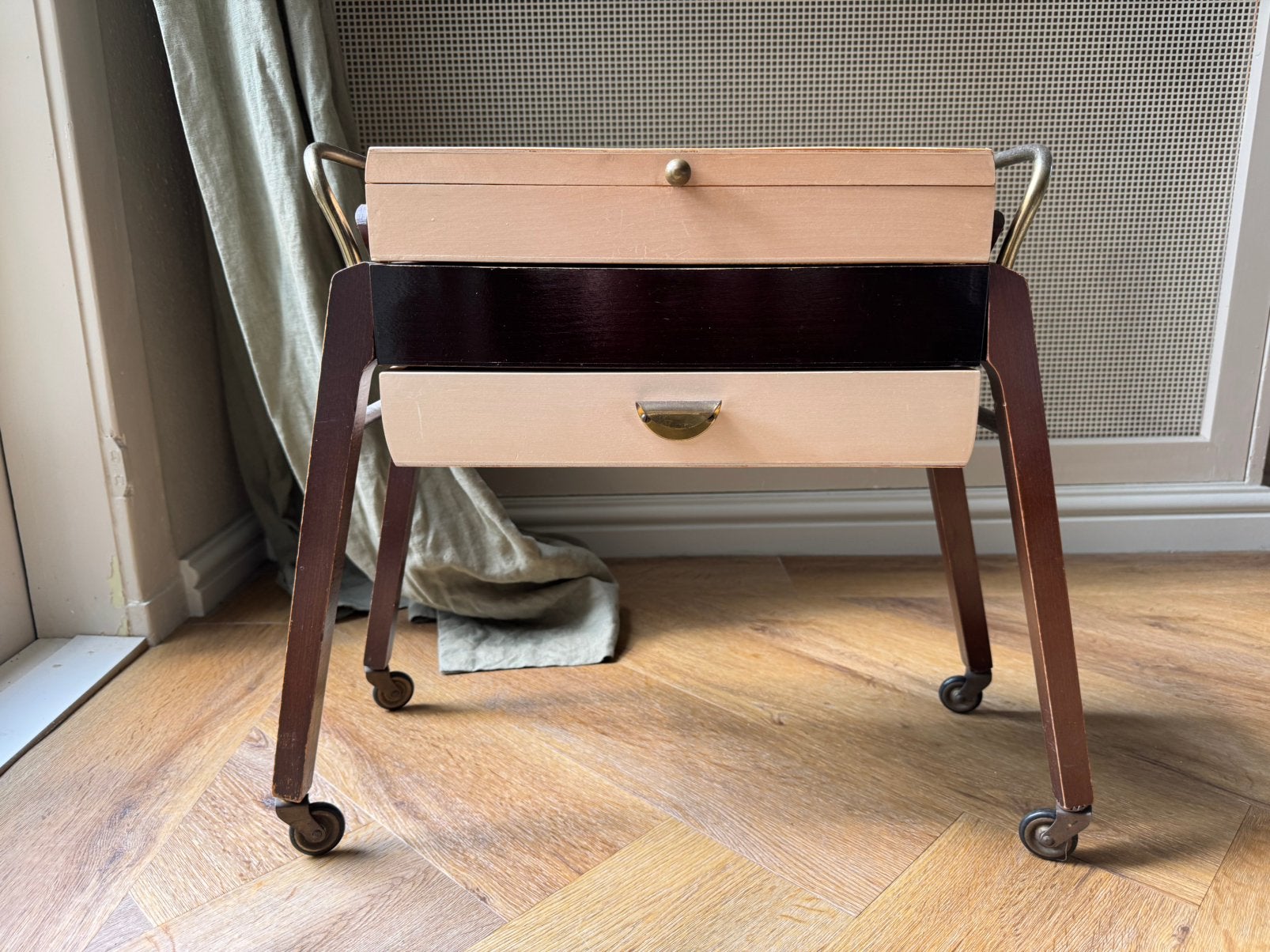 Naaikastje, Huis en Inrichting, Tafels | Sidetables, Ophalen, Gebruikt, 25 tot 50 cm, Rechthoekig