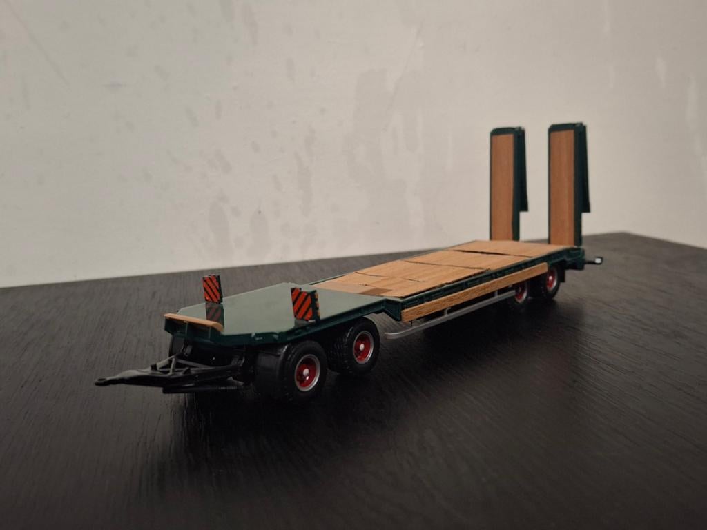 Dieplader 4 asser, Ophalen of Verzenden, Bus of Vrachtwagen