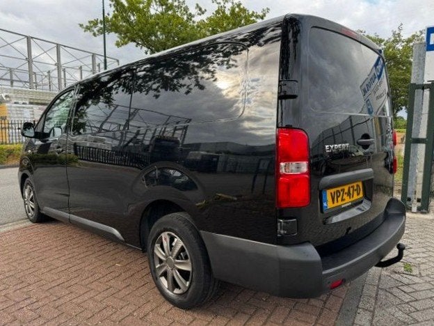 Peugeot Expert 2.0 BlueHDI 180pk Long Dubbel Cabine 6persoon, Gebruikt, 4 cilinders, Zwart, Origineel Nederlands