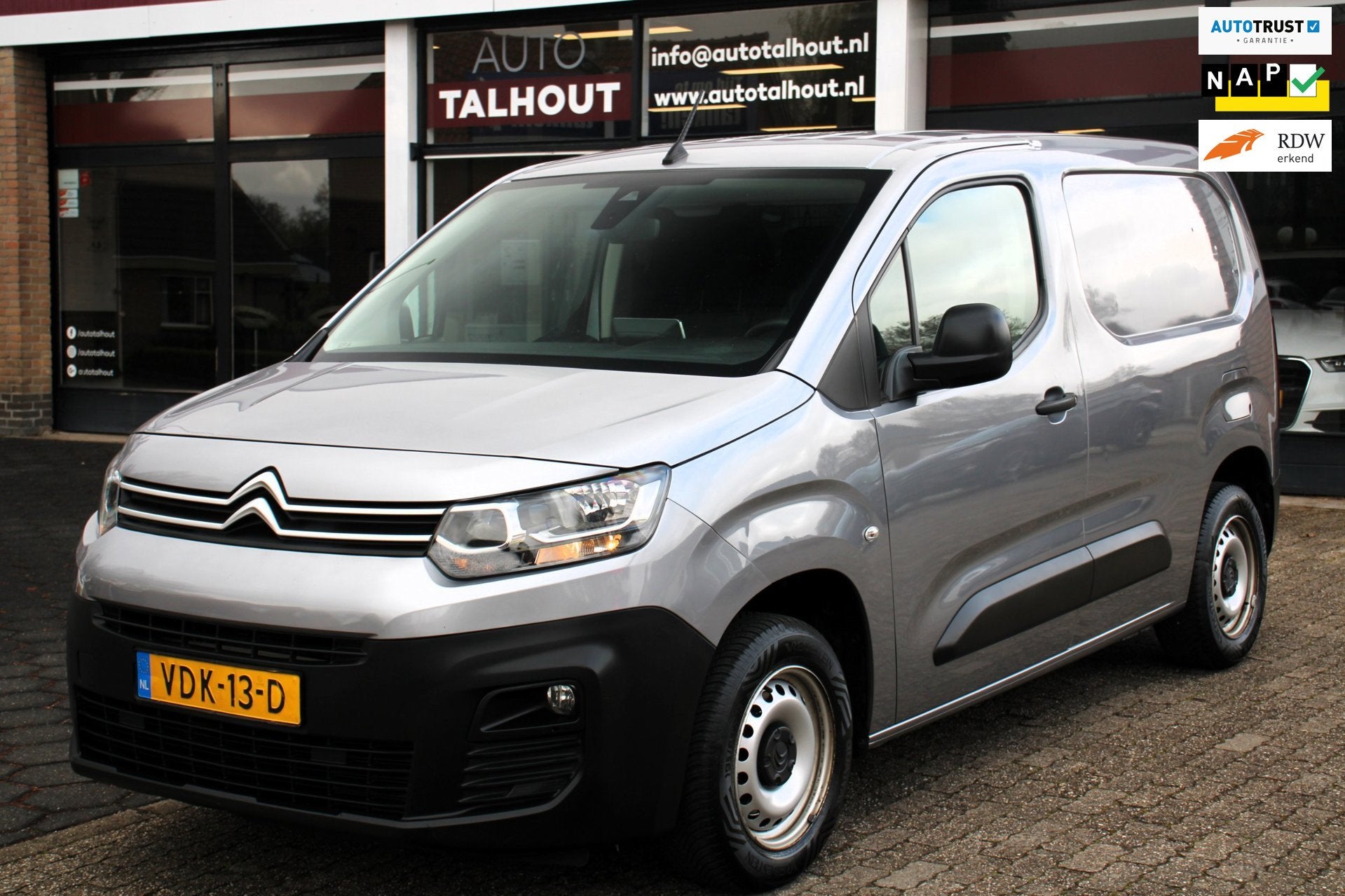 Citroen Berlingo 1.6 BlueHDI Control | APPLE CARPLAY, CRUISE, Voorwielaandrijving, Stof, Gebruikt, 4 cilinders