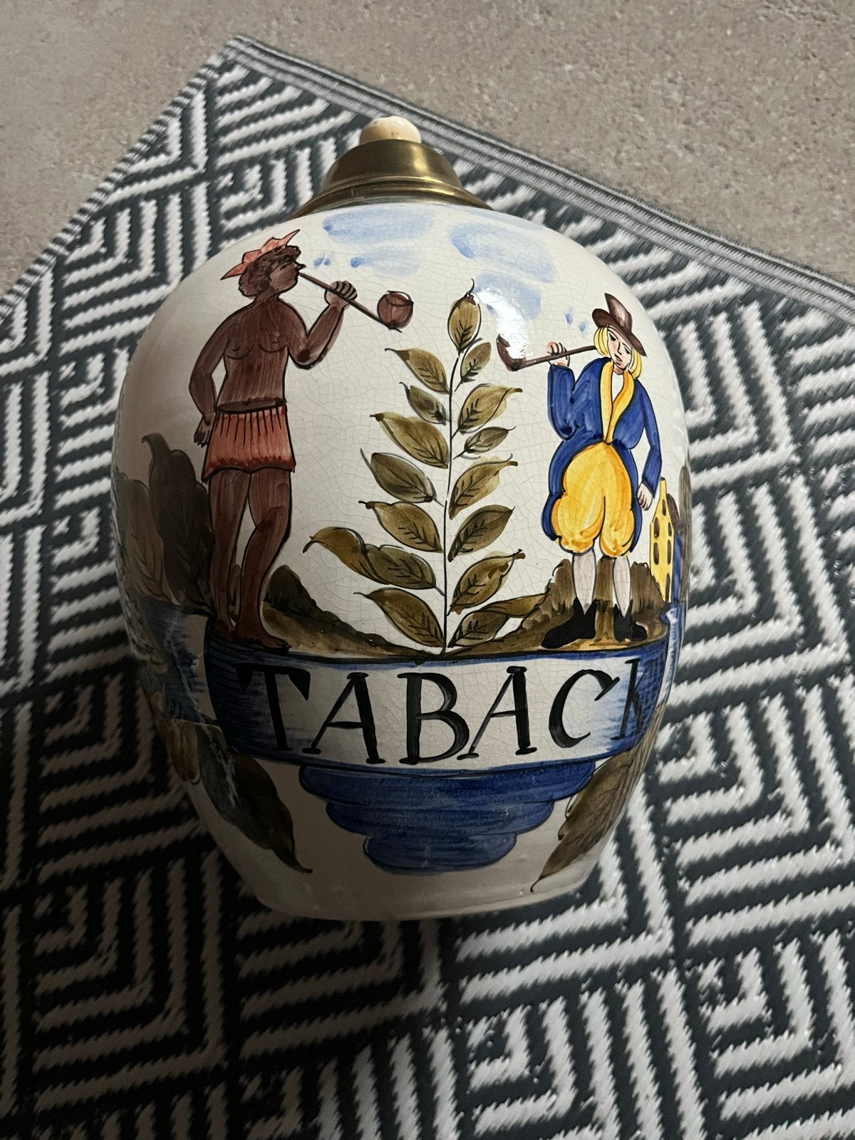 Antieke tabakspot met handgeschilderde decoratie, Ophalen
