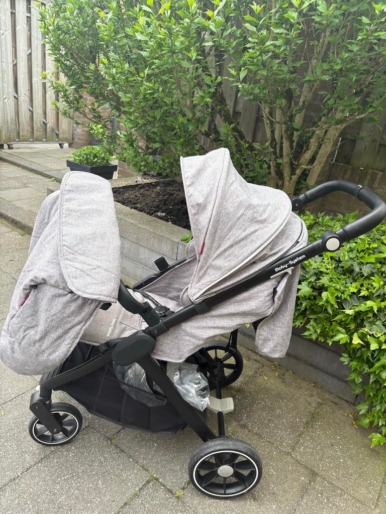 Moby-System Kinderwagen met voetenzak en regenkap, Kinderen en Baby's, Kinderwagens en Combinaties, Ophalen, Gebruikt, Kinderwagen