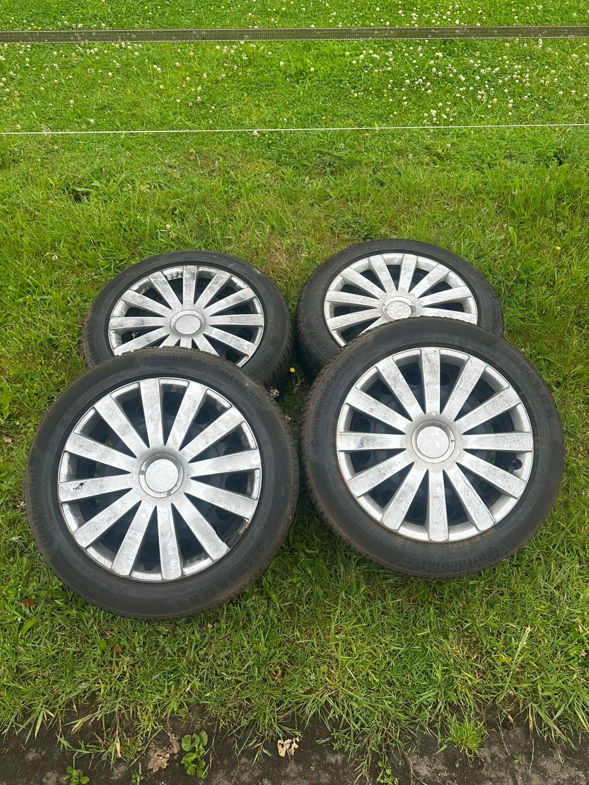 Continental Winterbanden 225/50 R17 met 6mm profiel, Ophalen, Gebruikt