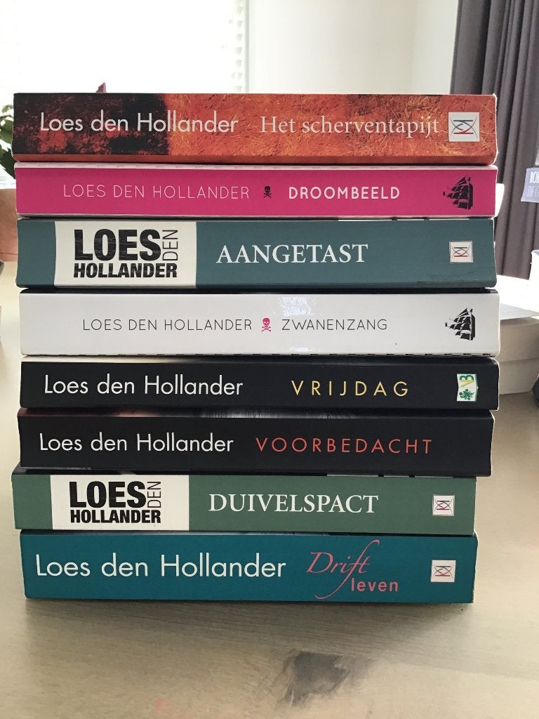 8 maal Loes den Hollander, Ophalen, Zo goed als nieuw, Loes den Hollander, Nederland