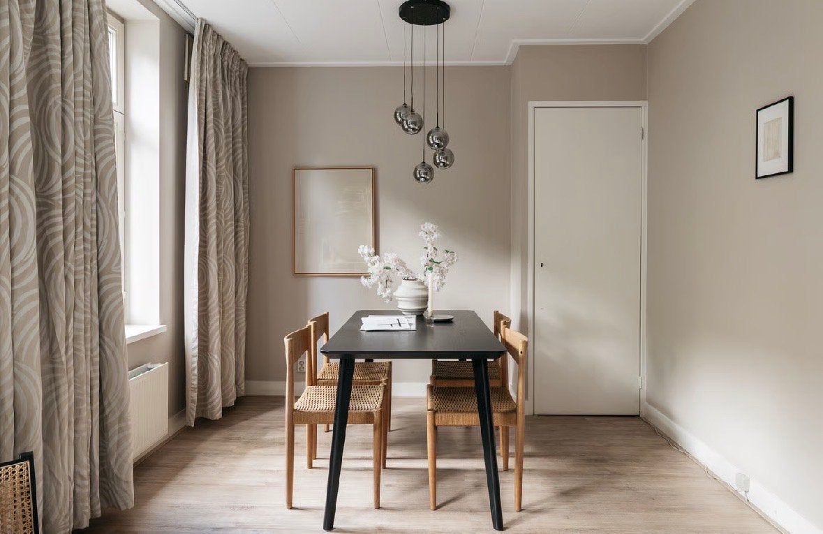 Ikea Lisabo eettafel - Zwart - Goede staat, Huis en Inrichting, Tafels | Eettafels, Ophalen, Gebruikt, 100 tot 150 cm, 50 tot 100 cm
