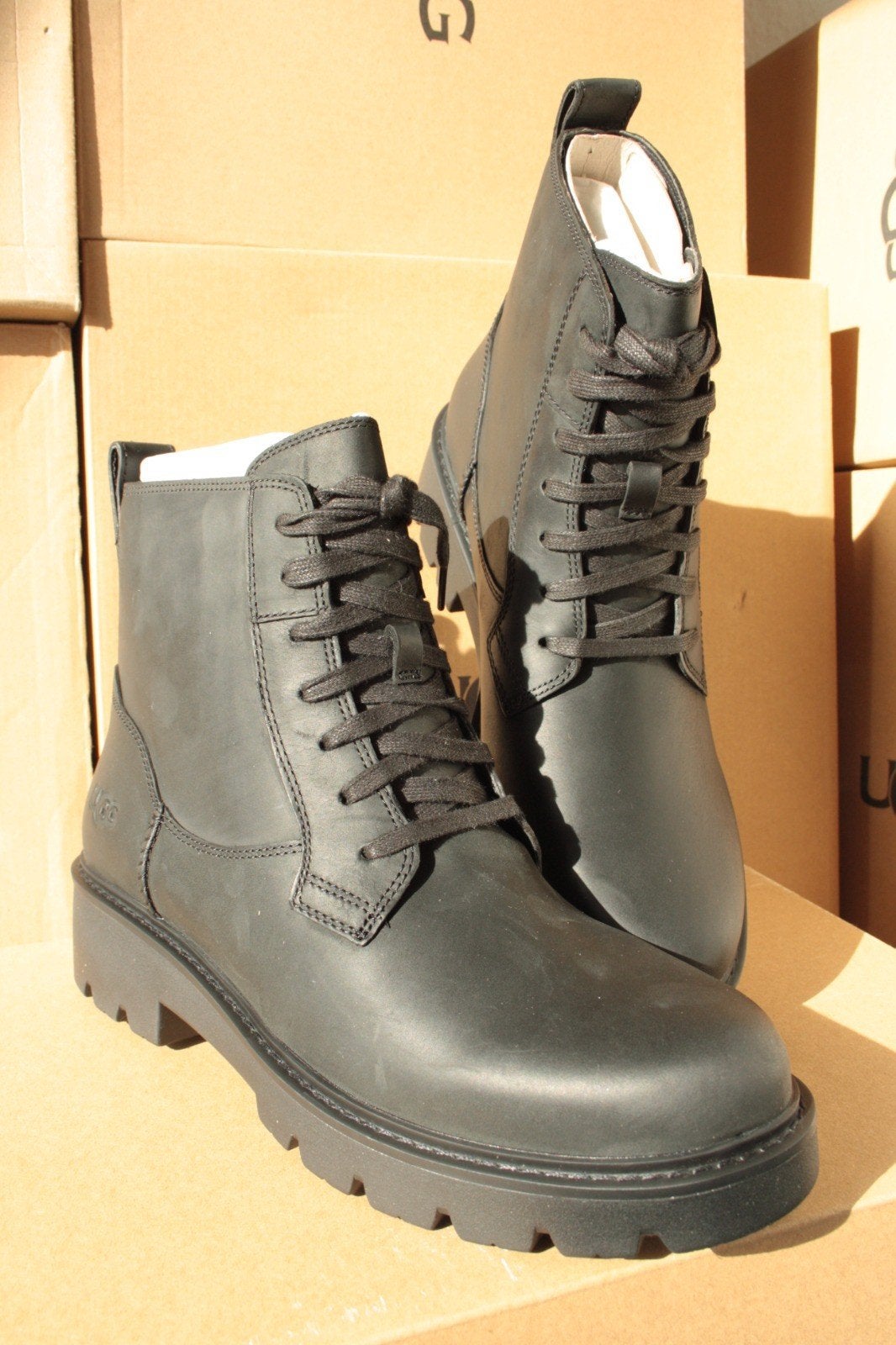 UGG Everdeen Lace Boot size 41 woman, Ophalen, Nieuw, Bruin
