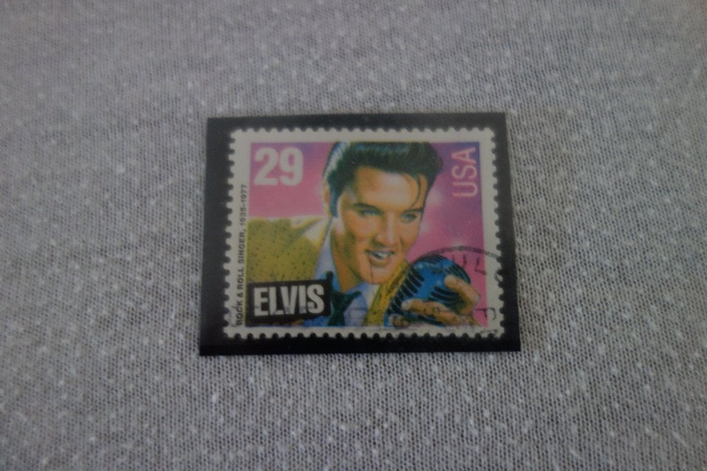Postzegel Elvis Presley, Ophalen of Verzenden, Gebruikt, Overige typen