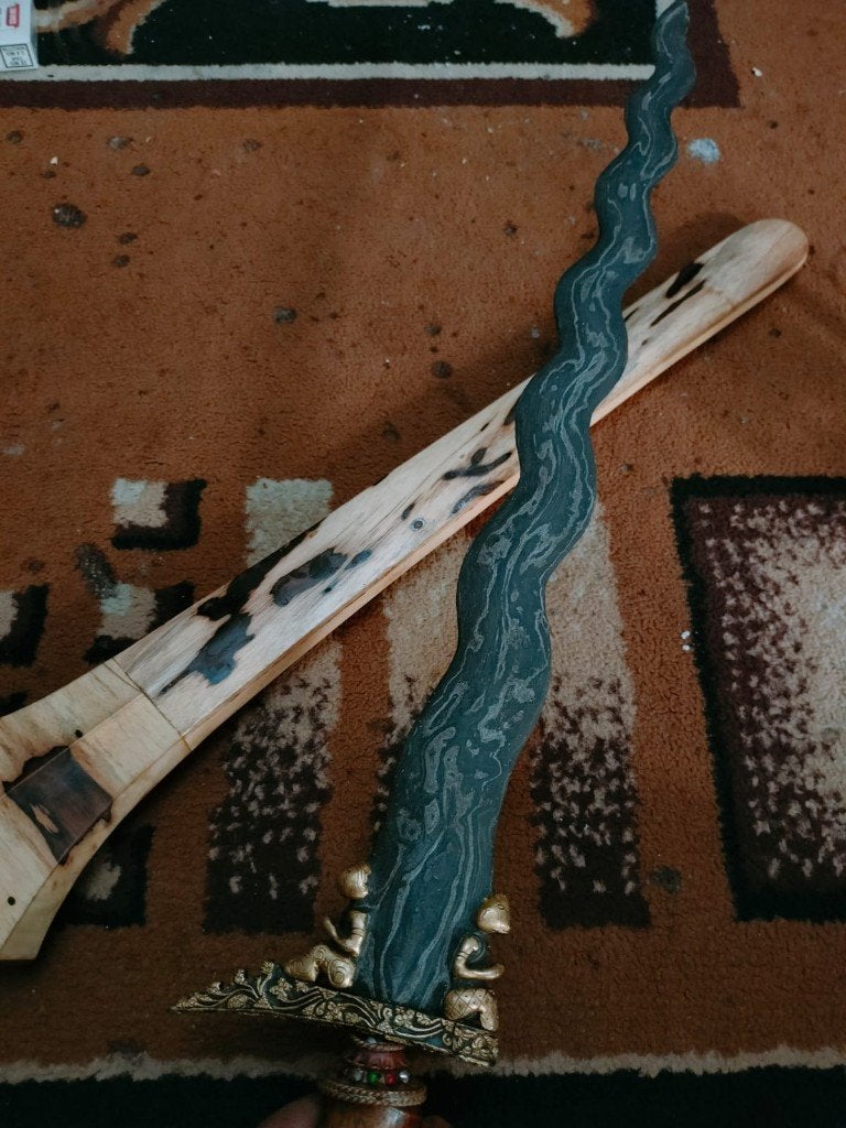 Bali Keris Pandhita Samedi 13 Luk - Goud Kinatah SUT61, Indonesië, Meerkleurig, Wapen, Gesneden