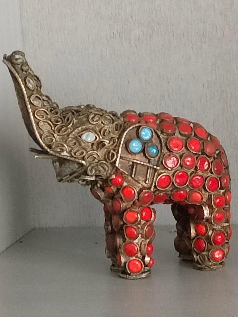Tibetaans olifantje met bloedkoraal en turkooise steentjes, Verzenden, Rood, Overige materialen