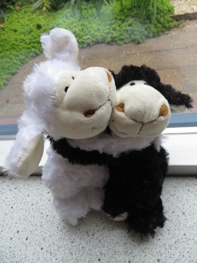 Zwart en wit schaap schaapje merk Ovis designed by Hansen, Overige typen, Ophalen of Verzenden, Zo goed als nieuw, Wasbaar