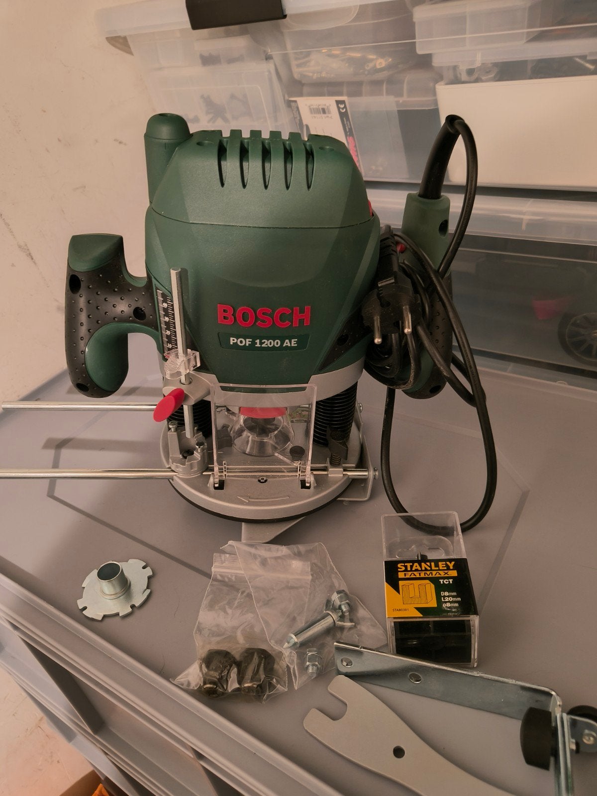 Bosch Pof 1200 Ae Bovenfrees, Ophalen of Verzenden, Zo goed als nieuw, Bovenfrees, Bosch