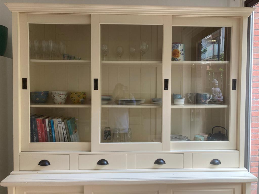 Landelijke roomwitte vitrinekast, 190x220x54 cm, Huis en Inrichting, Kasten | Dressoirs, Gebruikt, 150 tot 200 cm, Ophalen of Verzenden