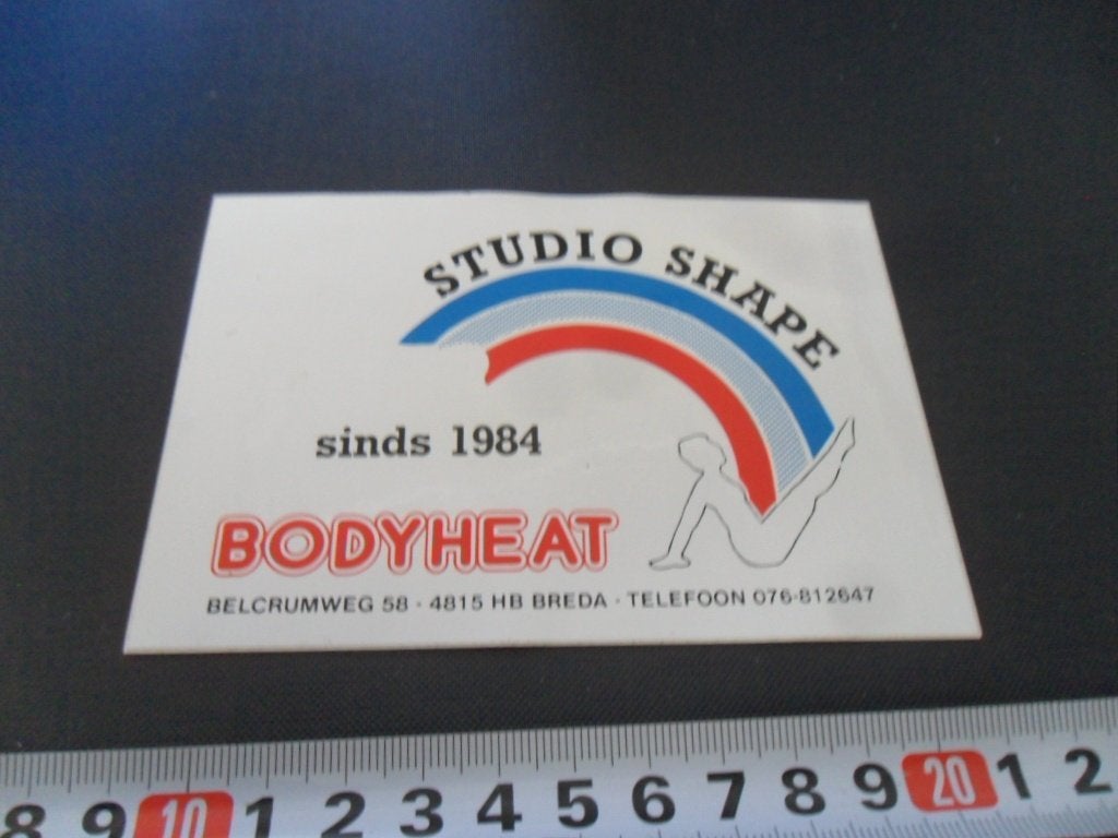 sticker Breda Studio Shape sinds 1984 BODYHEAT, Ophalen, Zo goed als nieuw