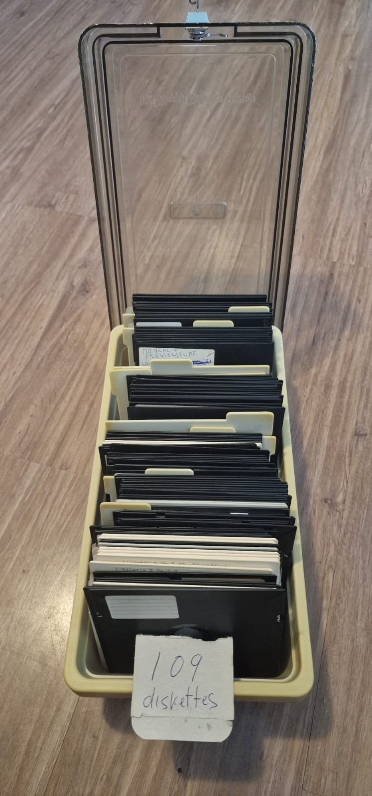 109 Commodore 64 diskettes vol met software games, Computers en Software, Vintage Computers, Ophalen of Verzenden, Commodore C 64