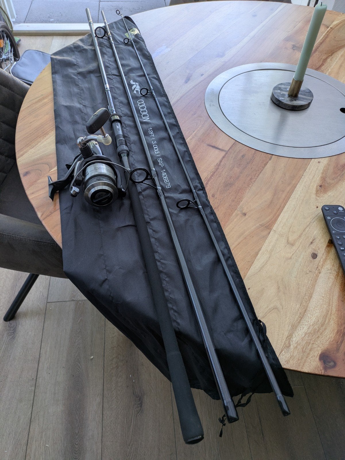 JRC Cocoon 12FT 3.00LB Werphengel met Shimano Baitrunner, Ophalen, Zo goed als nieuw, Complete set