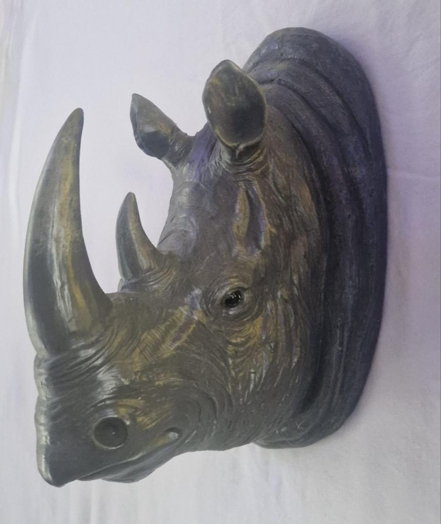 Wanddecoratie Neushoornkop - Uniek en Stijlvol, Huis en Inrichting, Woonaccessoires | Overige, Kunststof, Ophalen of Verzenden