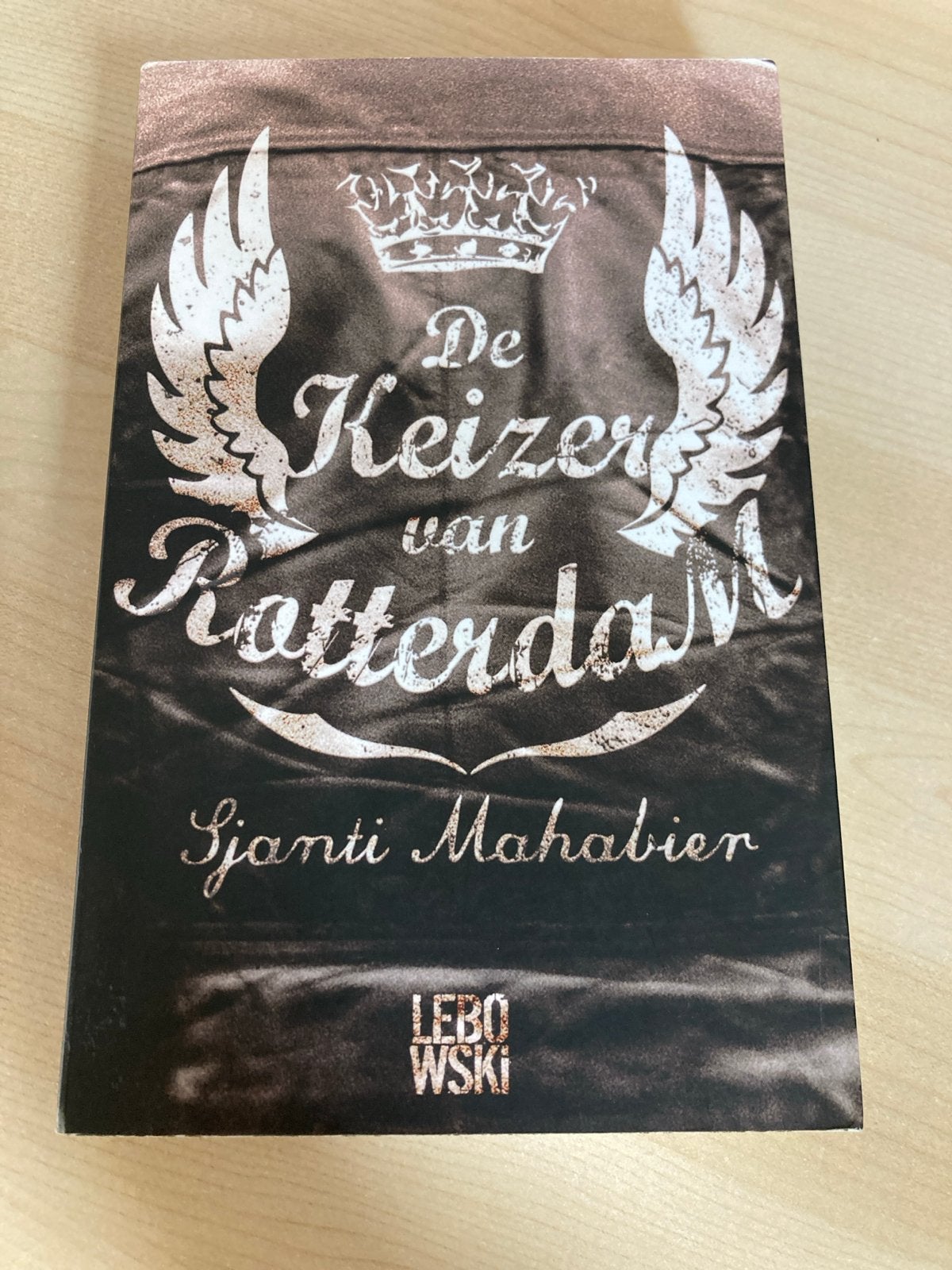 De Keizer van Rotterdam - Sjanti Mahabier, Ophalen of Verzenden, Zo goed als nieuw, Nederland