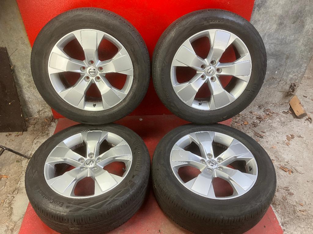 Lichtmetalen velgen Volvo XC40 235/55R18 Continental, Auto-onderdelen, Banden en Velgen, 18 inch, Gebruikt, ., Banden en Velgen