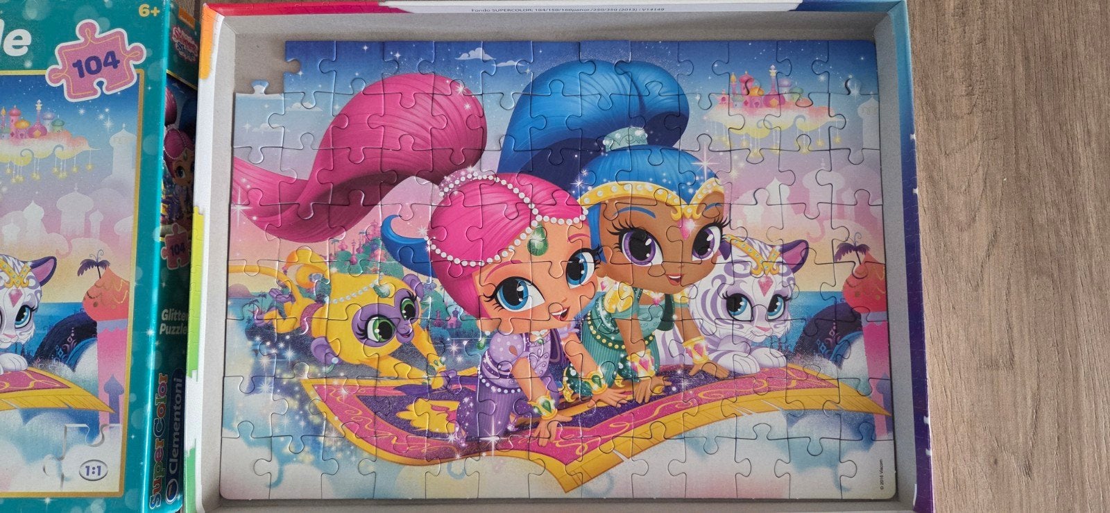 Puzzel Shimmer & Shine  Gratis (1 stukje kwijt), Ophalen, Meer dan 50 stukjes, Gebruikt