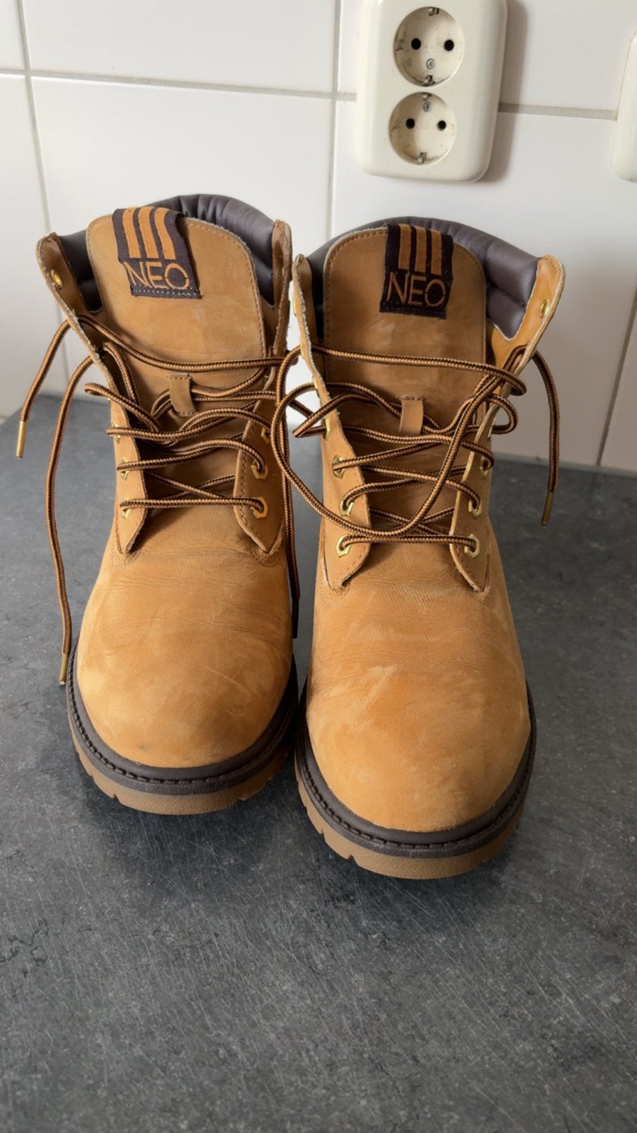 Heren Adidas Boots - Zo goed als nieuw, Ophalen of Verzenden, Zo goed als nieuw, Bruin, Boots