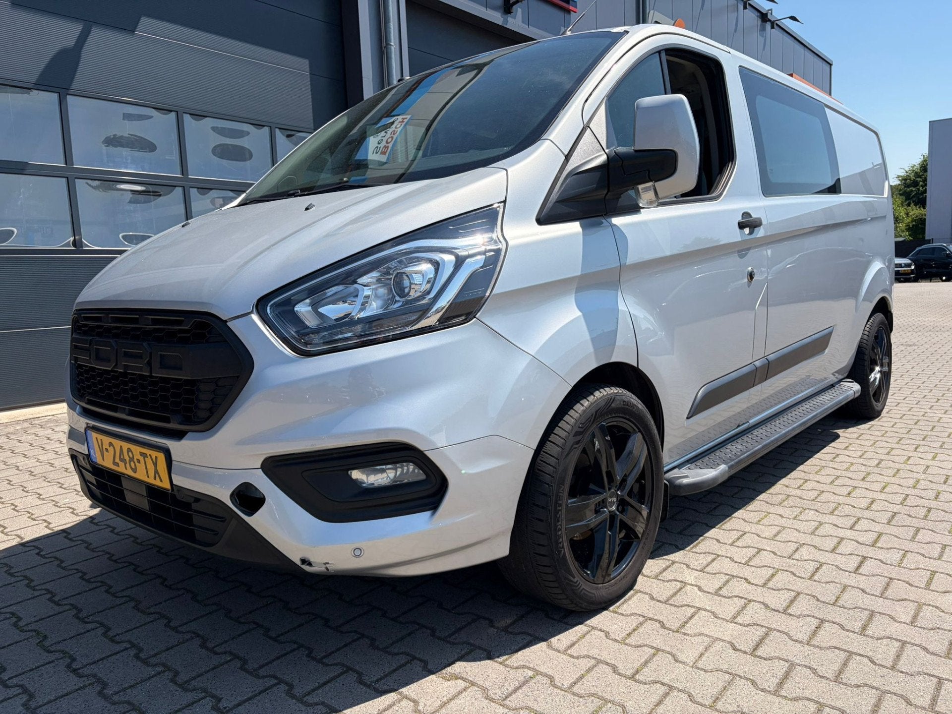 Ford Transit Custom 300 2.0 TDCI DC L2H1 | Motorschade | Tre, Voorwielaandrijving, Gebruikt, 4 cilinders, 2131 kg