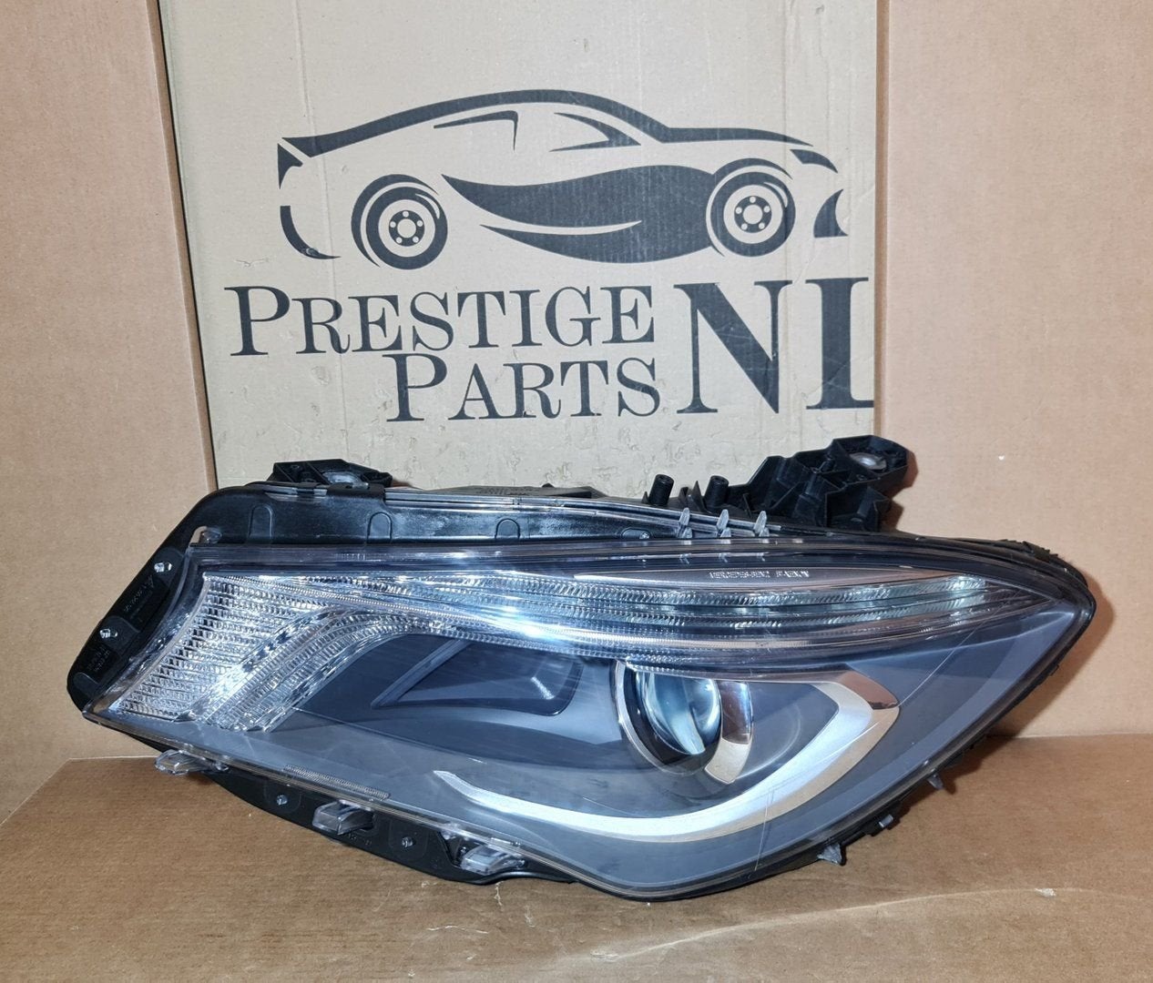 Koplamp Mercedes CLA Klasse W117 Bi Xenon Links A1179065100, Auto-onderdelen, Gebruikt, -, -, Ophalen of Verzenden