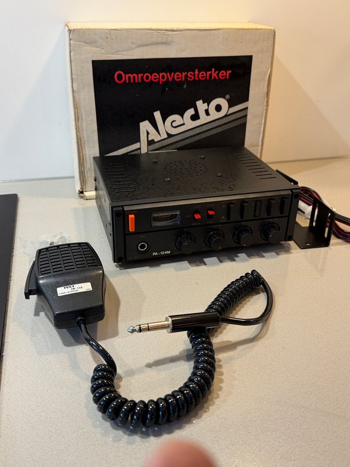 Alecto omroep systeem/versterker, Audio, Tv en Foto, Karaoke-apparatuur, Ophalen of Verzenden, Nieuw, Complete set
