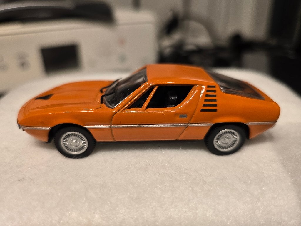 Alfa romeo Montreal 1/43, Ophalen of Verzenden, Gebruikt, Auto, Overige merken