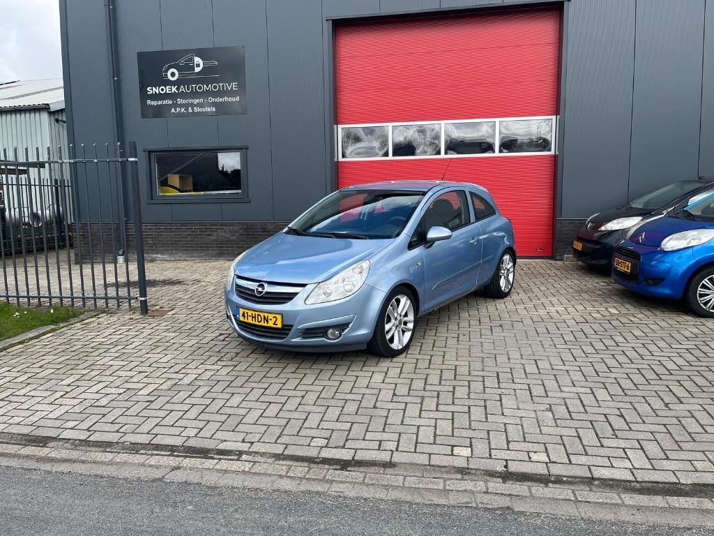 Opel Corsa 1.2 16V 3D Easytronic 2008 Blauw, 450 kg, 40 €/maand, 4 cilinders, Blauw
