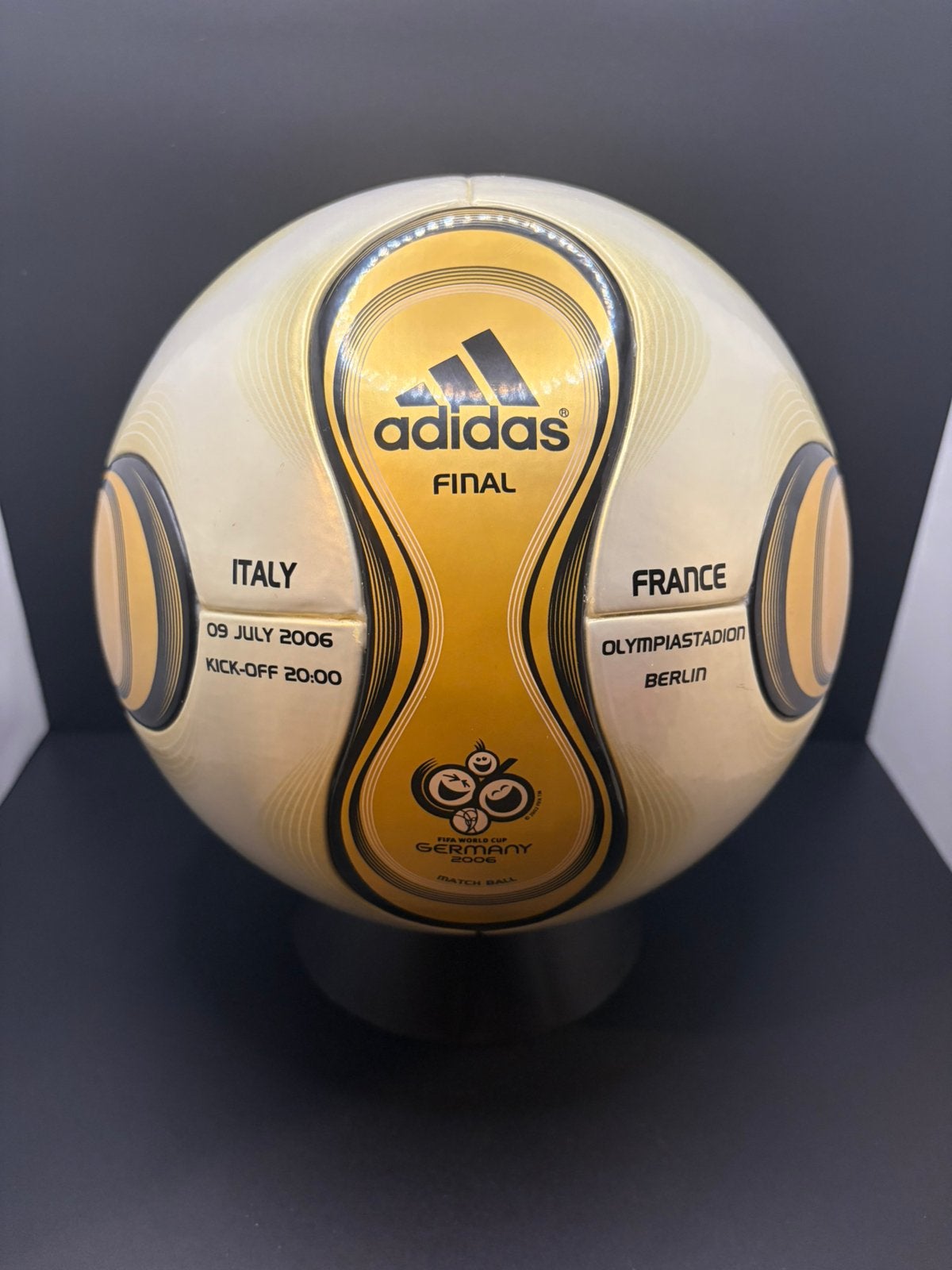 Adidas Teamgeist Finale met Imprints World Cup 2006, Verzenden, Zo goed als nieuw, Buitenlandse clubs