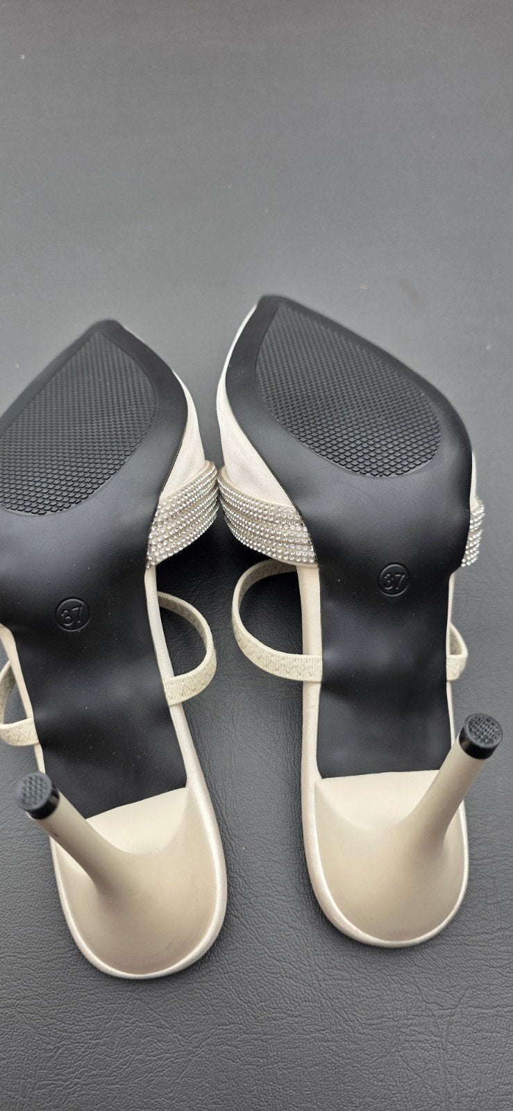 Elegante beige muiltjes met strass - Maat 37, Kleding | Dames, Beige, Sandalen of Muiltjes, Ophalen of Verzenden, Merkloos