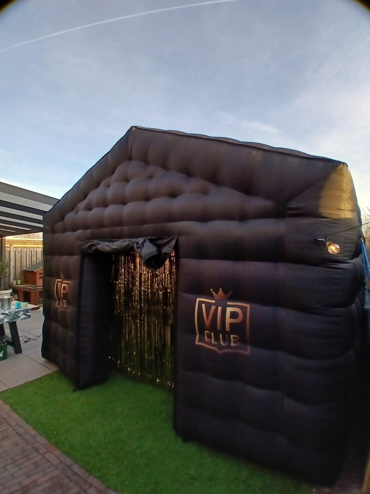 VIP NACHTCLUB VIP OPBLAASBARE PARTY TENT, Ophalen